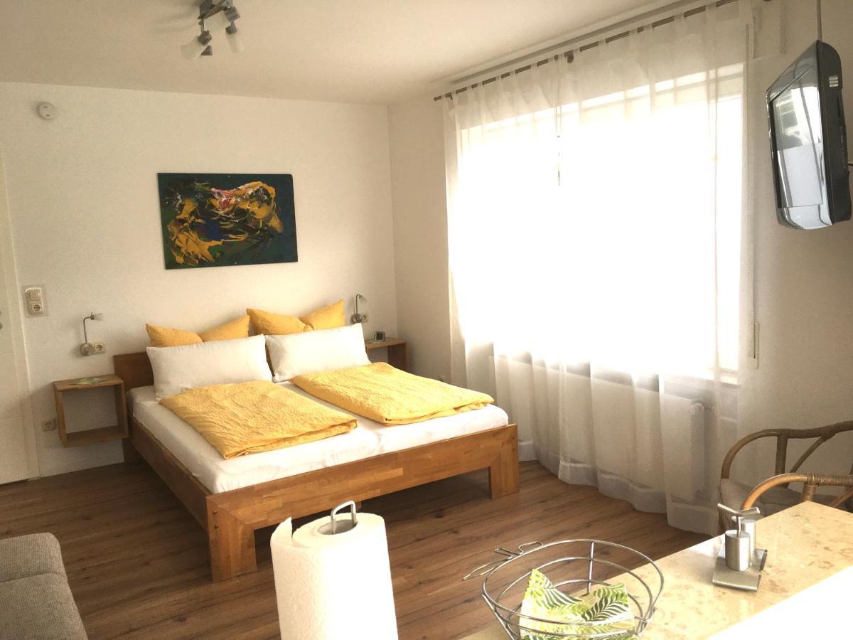 Gaestehaus Sommertal Mit Pool Im Garten, Eigener Parkplatz, 800M Zum Bodensee, 300M Zur Altstadt Meersburg Eksteriør bilde