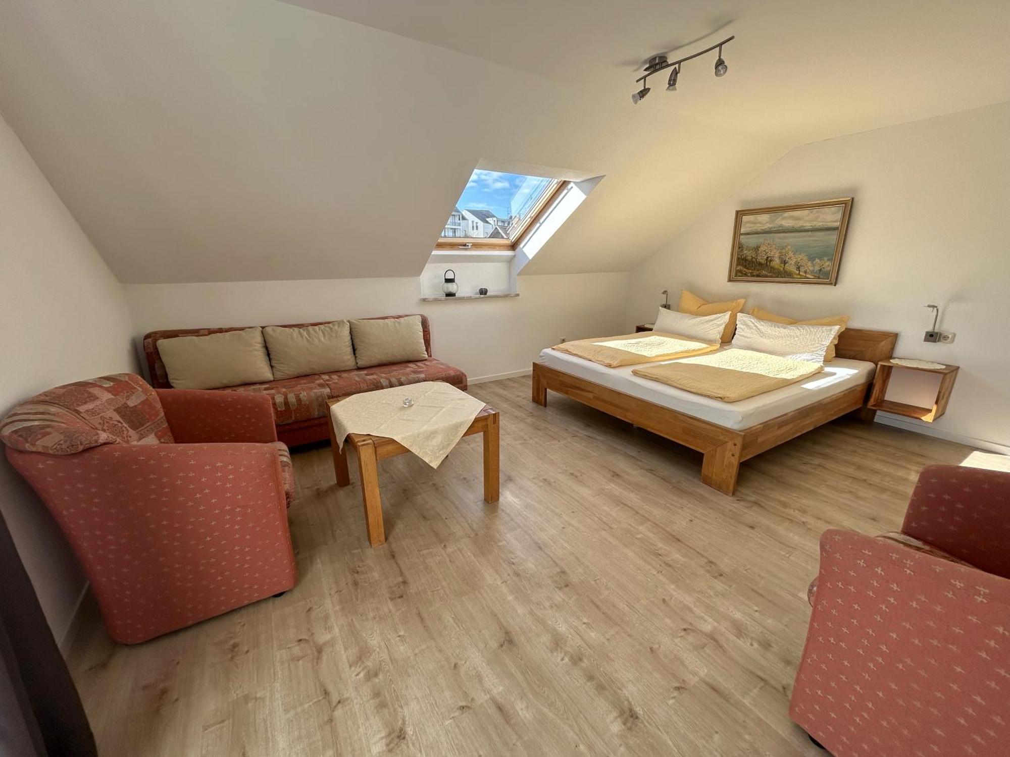 Gaestehaus Sommertal Mit Pool Im Garten, Eigener Parkplatz, 800M Zum Bodensee, 300M Zur Altstadt Meersburg Eksteriør bilde