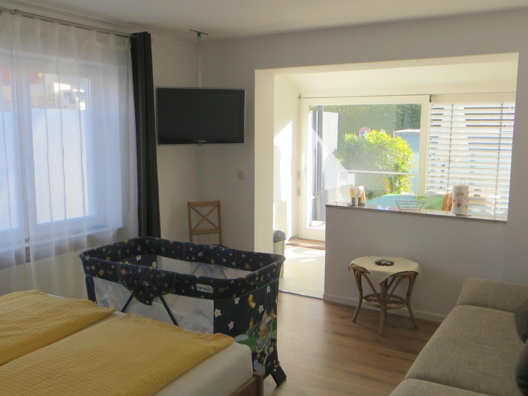Gaestehaus Sommertal Mit Pool Im Garten, Eigener Parkplatz, 800M Zum Bodensee, 300M Zur Altstadt Meersburg Rom bilde