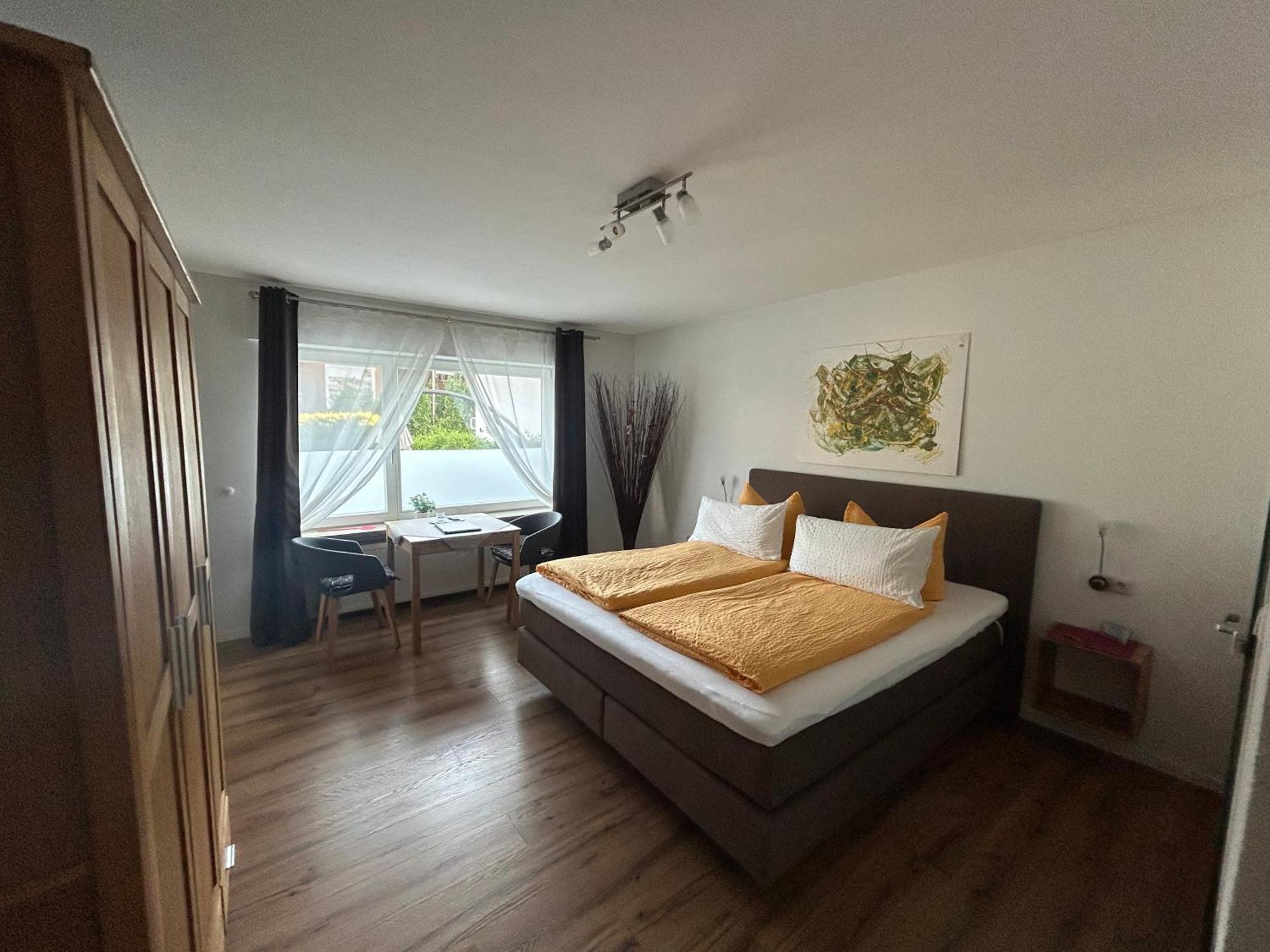 Gaestehaus Sommertal Mit Pool Im Garten, Eigener Parkplatz, 800M Zum Bodensee, 300M Zur Altstadt Meersburg Eksteriør bilde